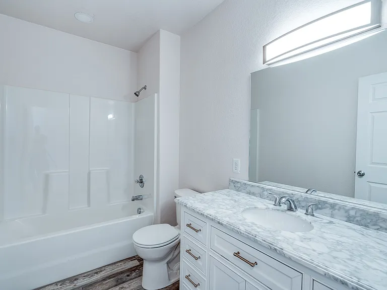 818 E Cucharras St — Photo 12