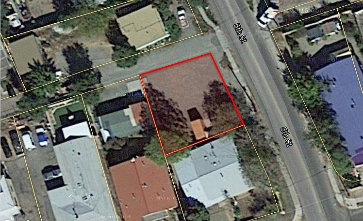 2nd image of 1528 5th St