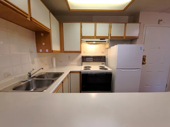 8700 Westminster Hwy, Richmond, BC V6X 1A8