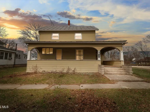 300 W Stevenson St, Gibsonburg, OH 43431