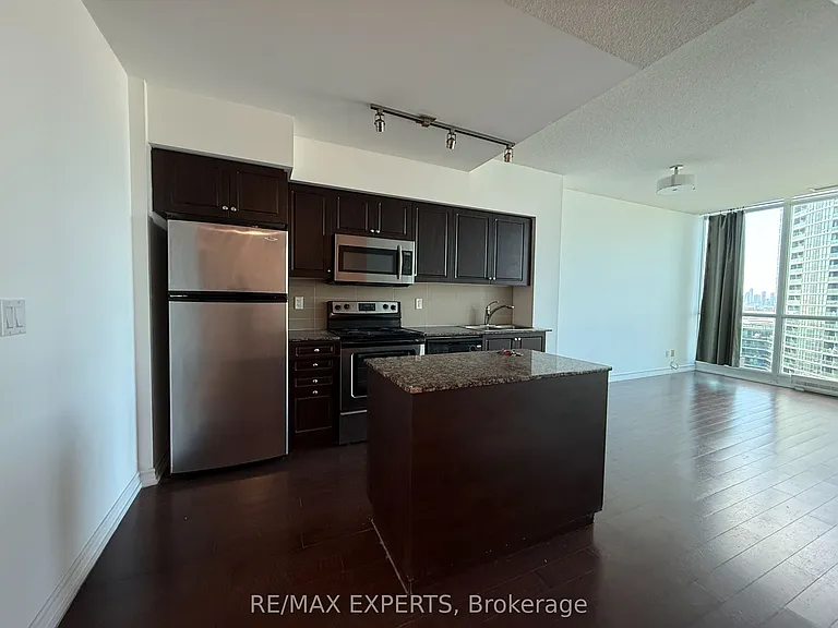 209 Fort York Blvd #1656 — Photo 6