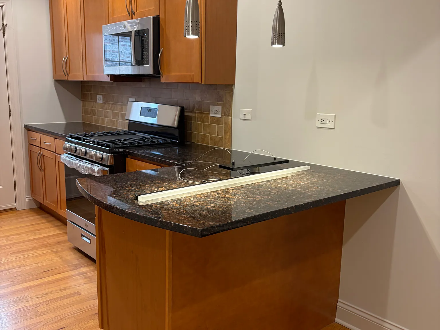 4201 N Paulina St — Photo 2