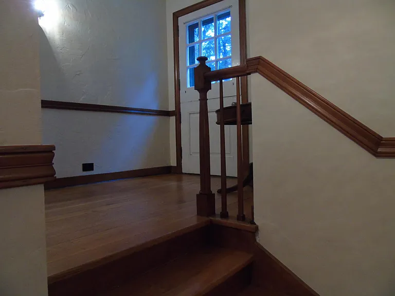 350 Stratton Rd — Photo 13