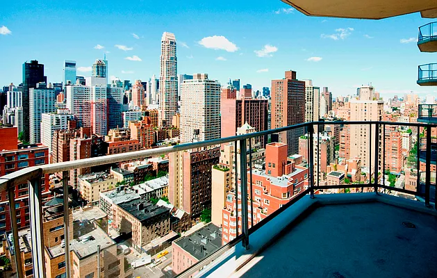 Rented by Rachmani Corporation | media 22