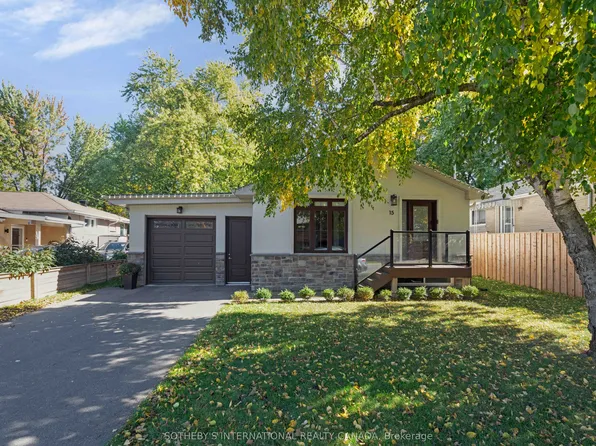 15 Wenderly Dr, Aurora, ON L4G 1V2