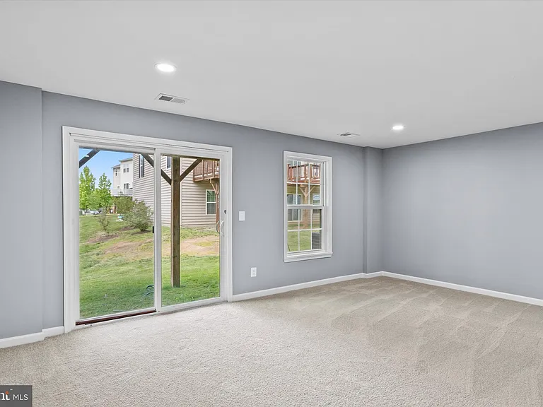 6190 Willow Pl — Photo 6