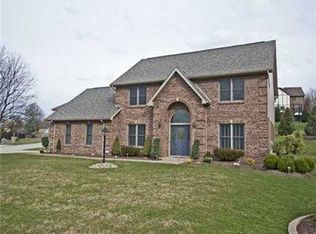 600 Rembrandt Cir, Irwin, PA 15642