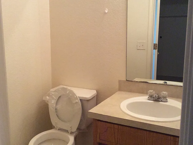 4002 Madison Dr #C — Photo 6