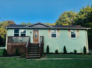 204 S Valley Rd, Hendersonville, TN 37075