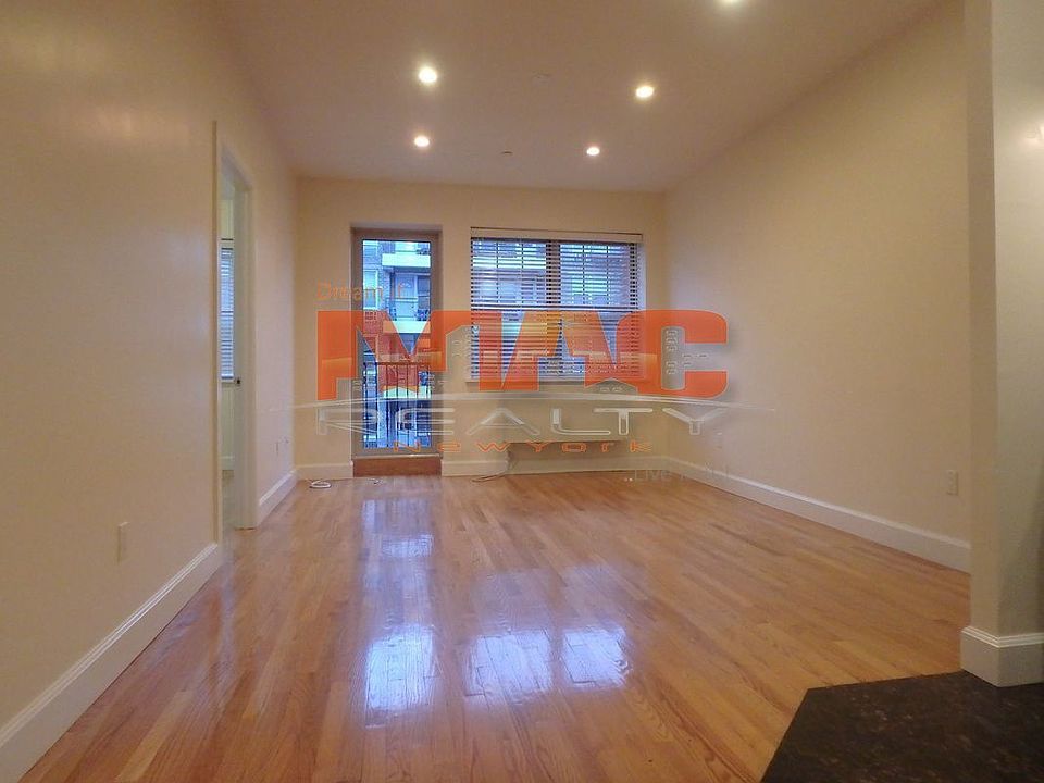 1st image of 3049 29th St APT 2F