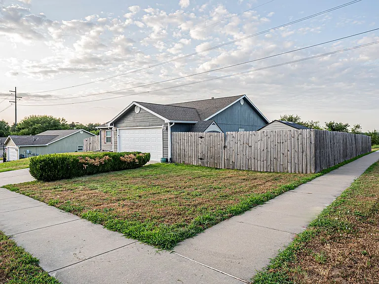 2517 Elm Creek Dr — Photo 35