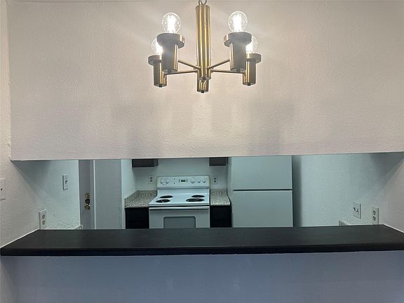 4th image of 2814 S Bartell Dr APT 13