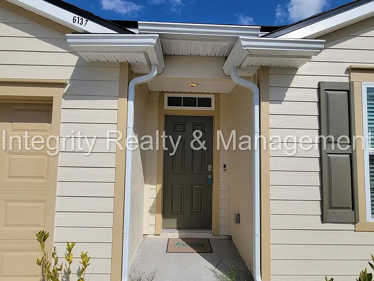 6137 Black Stallion Dr — Photo 16