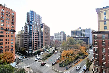 2785 Broadway in Upper West Side