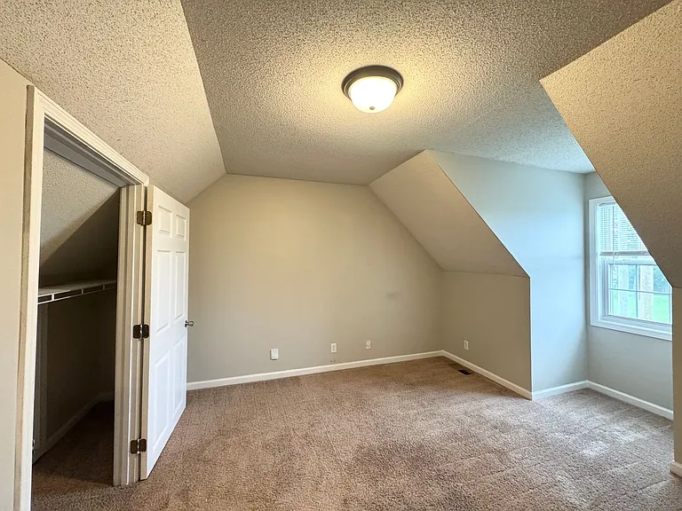 1005 Shadow Ridge Ave — Photo 18