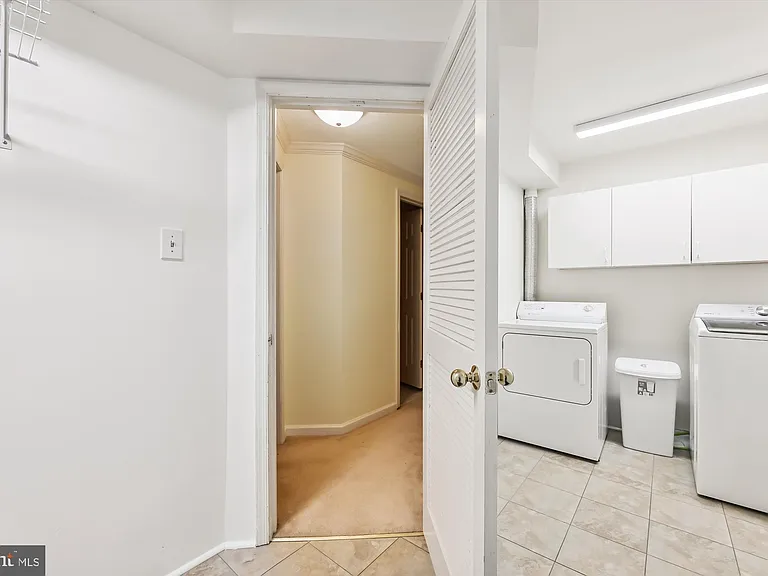 7445 Gillingham Row — Photo 26