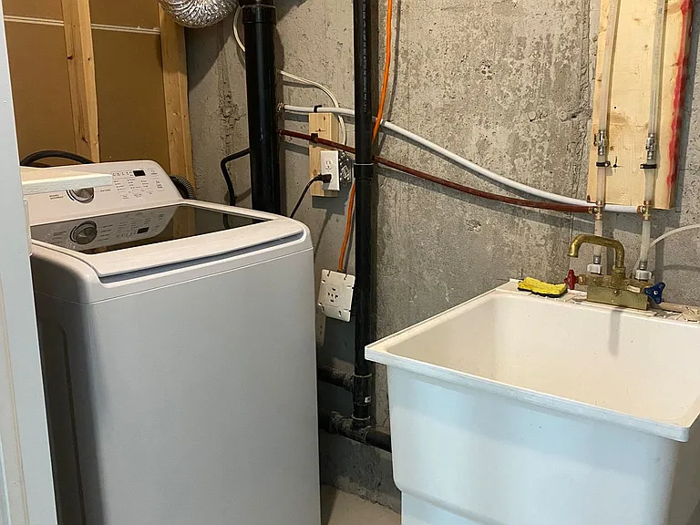 55 Collin Ct #BASEMENT — Photo 8