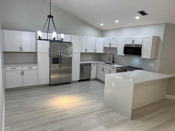 2nd image of 12592 Woodmill Drive