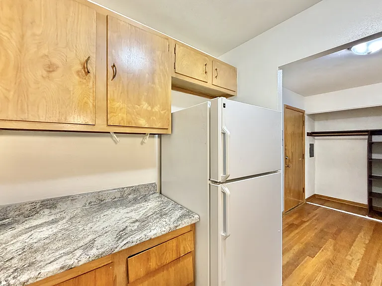 430 Harrison Ave #308 — Photo 2