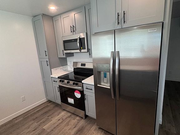 2nd image of 2400 S Ridgeley Dr #2402-1/4