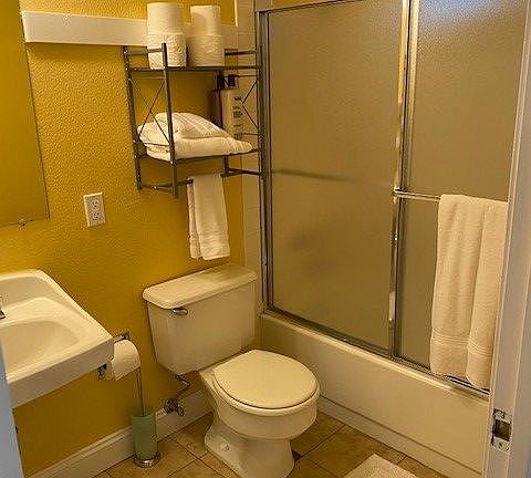 4th image of 555 Lytton Ave #3
