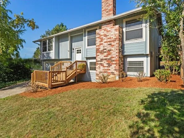 1150 SW Chastain Dr, Gresham, OR 97080