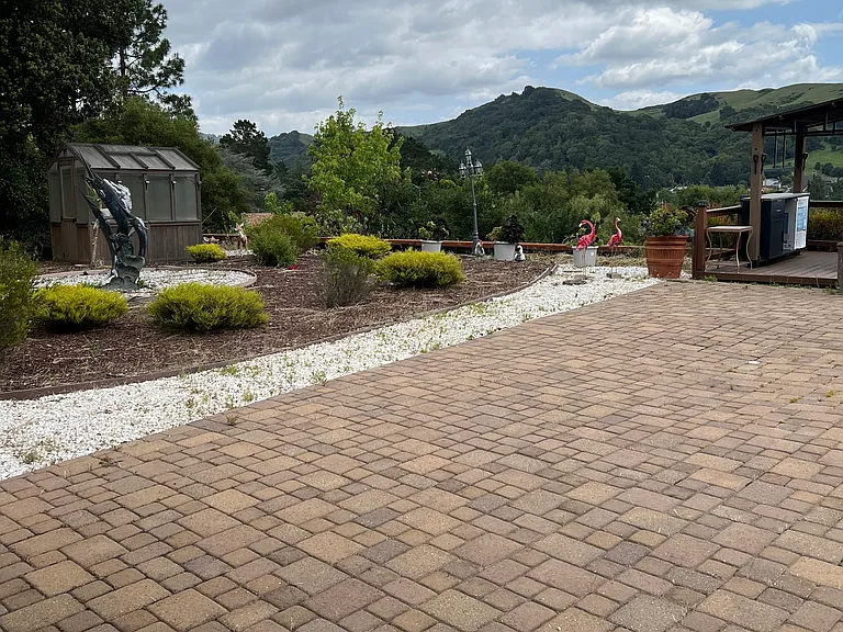 35 Kent Ct — Photo 21