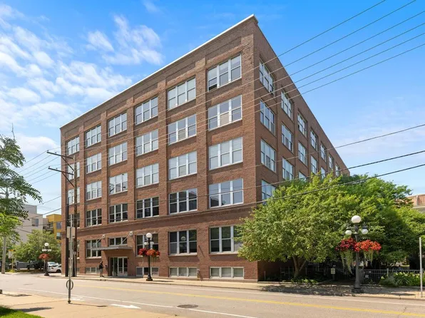 225 9th St E Unit 309, Saint Paul, MN 55101