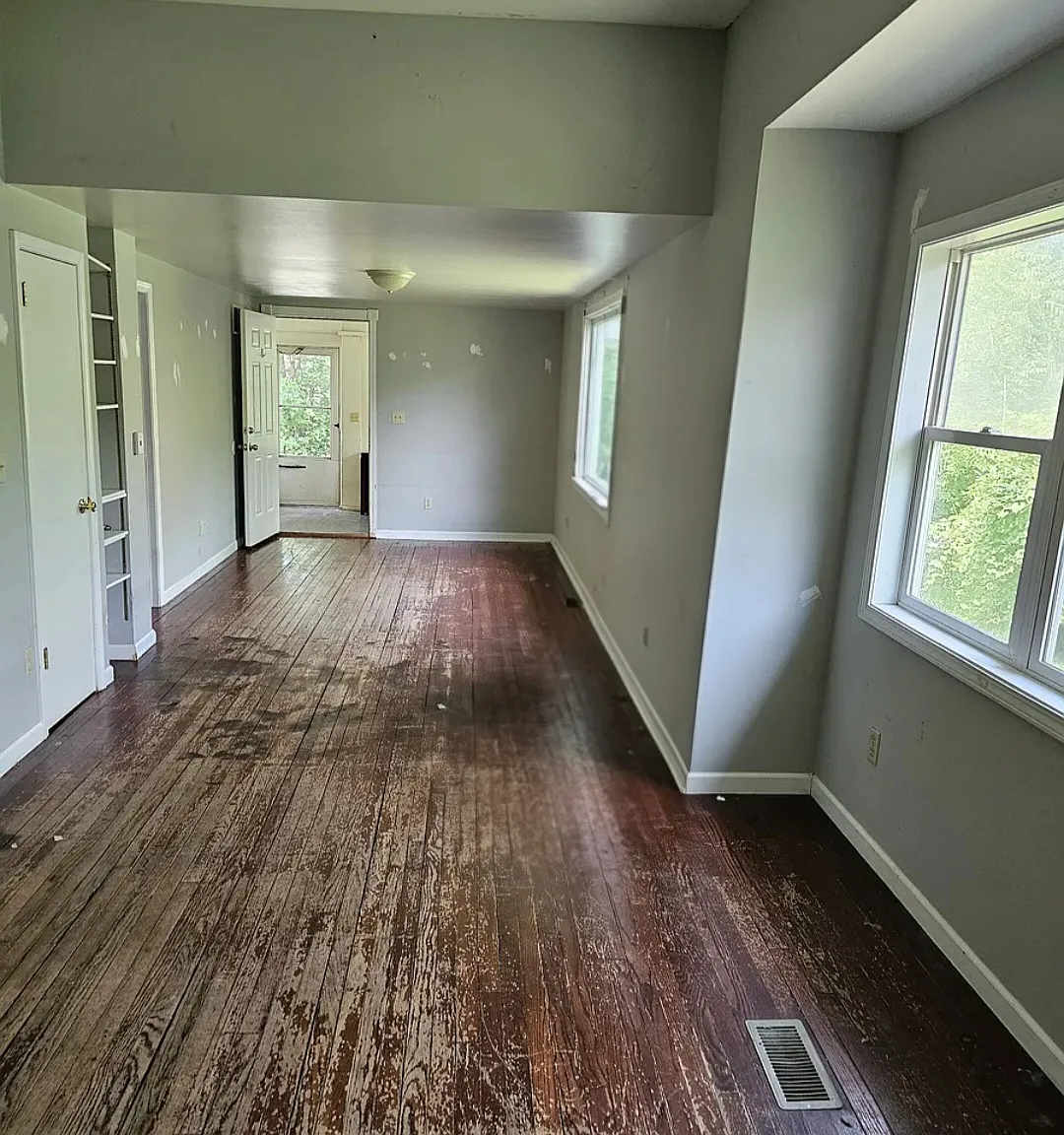 3 bed, 1.5 bath, 1400 sqft, $1,550 — Photo 4