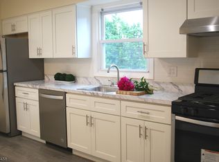 76 Forest Ave, Hawthorne, NJ 07506