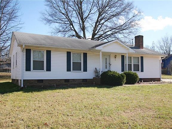 2nd image of 3307 Woodcreek Dr