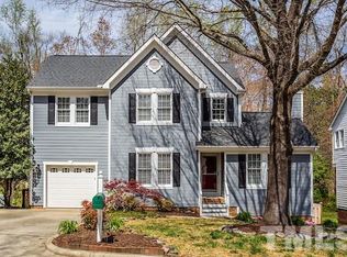 105 Crossmore Dr, Cary, NC 27519