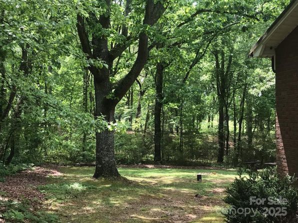 4705 Campground View Rd, Catawba, NC 28609