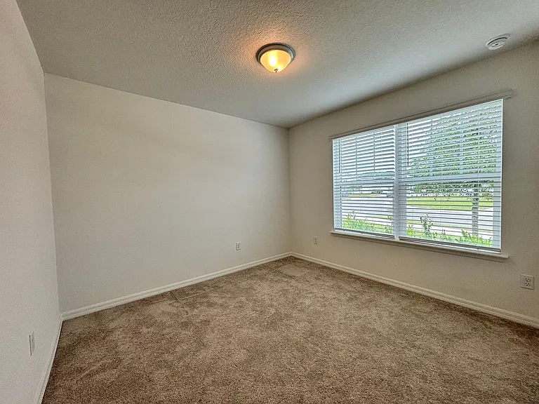 5597 Bullseye Cir — Photo 6