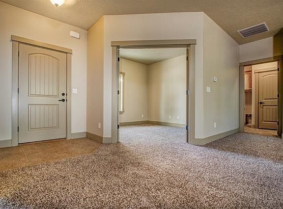 3rd image of 1014 Dittman Dr