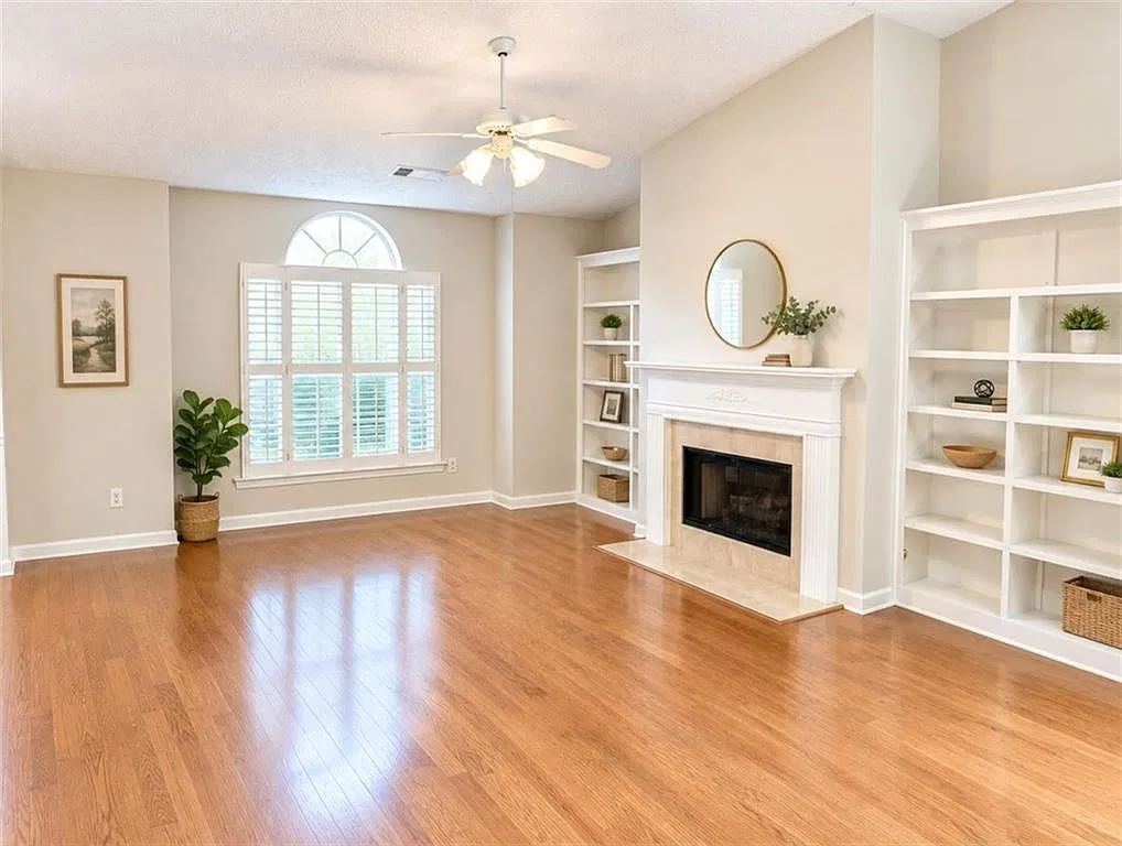 3 bed, 1664 sqft, $2,400 — Photo 3
