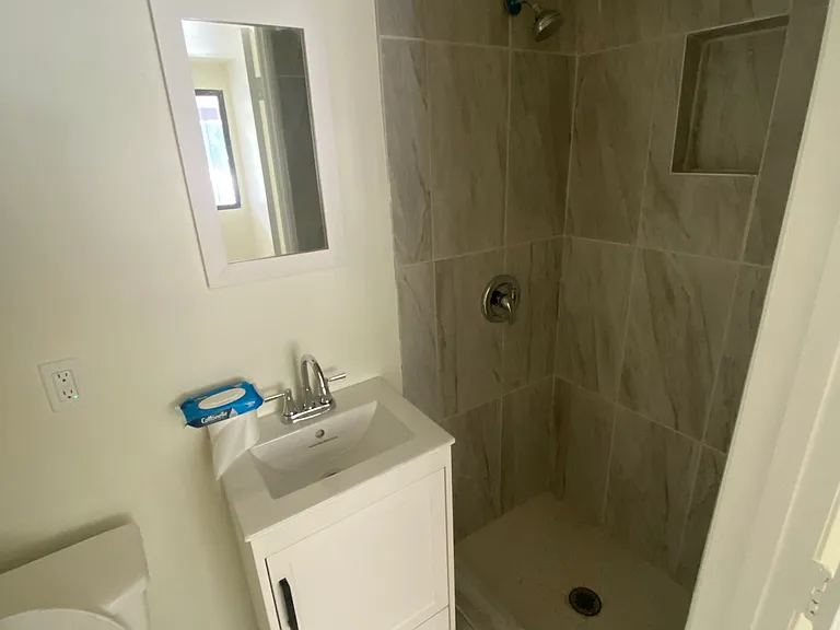 1223 W Avenue H12 — Photo 14