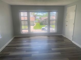 838 W 11th St APT C, Fremont, NE 68025