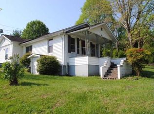 611 Tri County Blvd, Oliver Springs, TN 37840