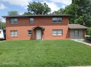 126 Redwood Rd, Columbia, MO 65203