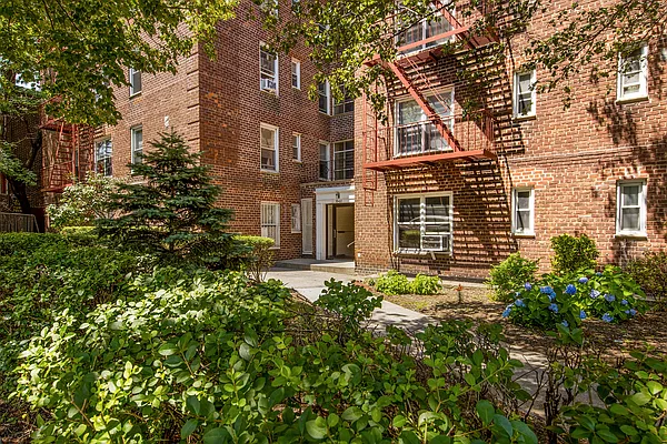 Sold by Welcome Home Real Estate | media 10