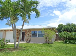 243 Ocean View Ln, Melbourne, FL 32903