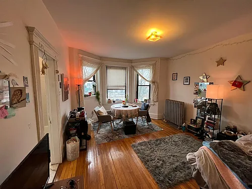 1254 Commonwealth Ave Photo 1