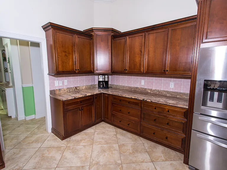 7591 N Shores Dr — Photo 13
