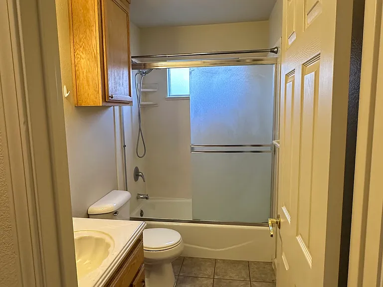660 Westside Blvd #A — Photo 19