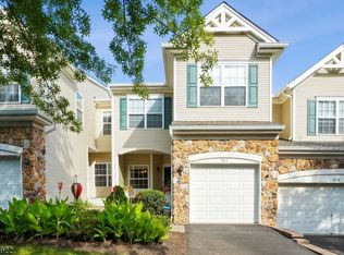3017 King Ct, Dunellen, NJ 08812