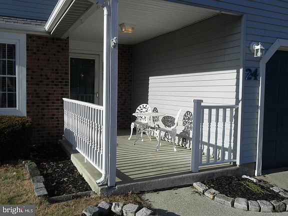 2nd image of 24 Knollwood Dr