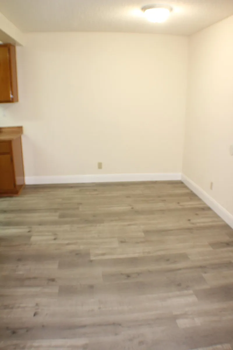 Building Photo - 14103 Cerise Ave