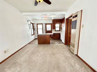 1135 22nd Ave SW, Cedar Rapids, IA 52404