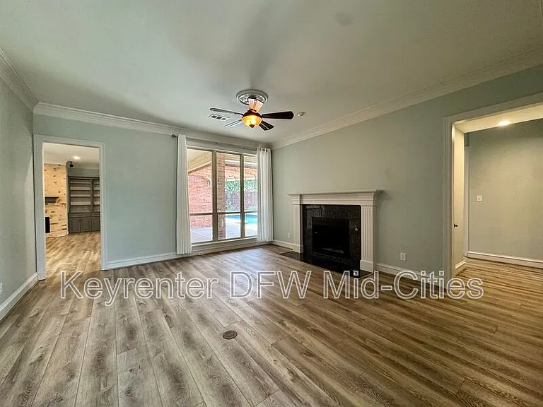 2417 Creekside Cir S — Photo 7